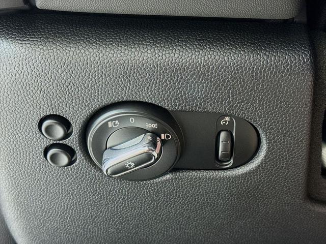 used 2021 MINI Hardtop car, priced at $25,457