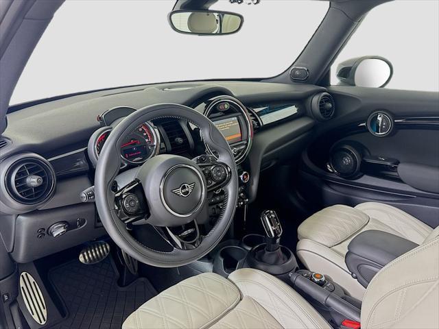 used 2021 MINI Hardtop car, priced at $25,457