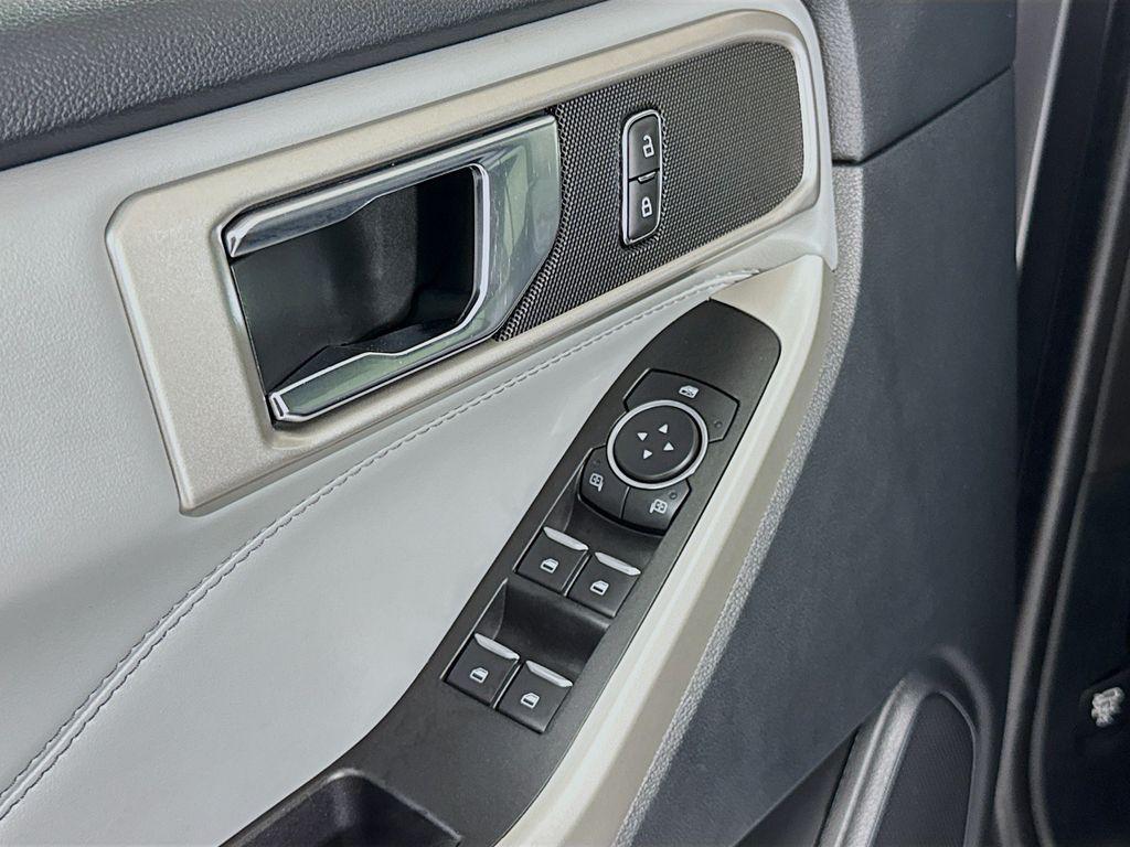 used 2021 Ford Explorer car, priced at $29,987