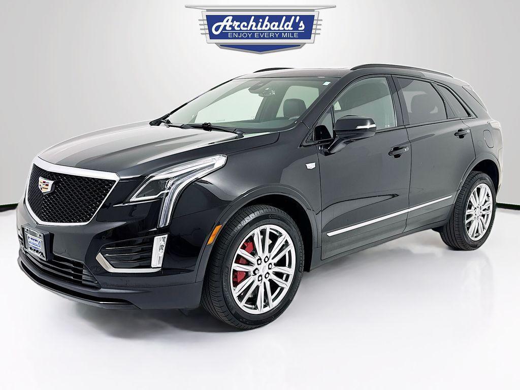 used 2022 Cadillac XT5 car, priced at $39,999