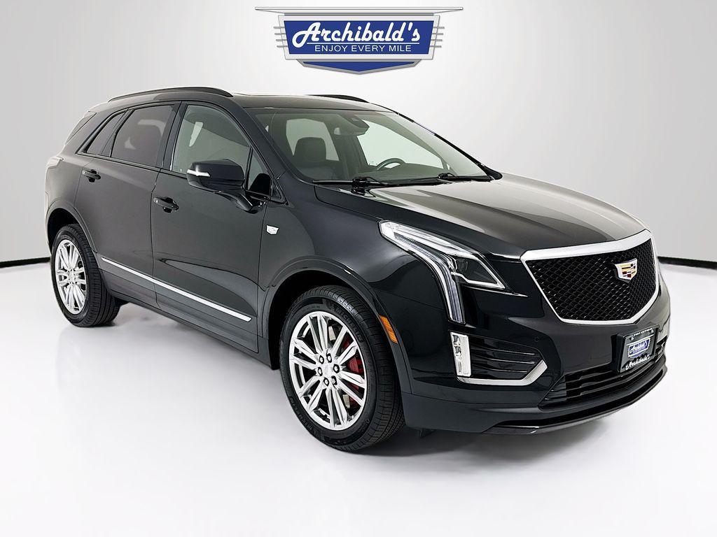 used 2022 Cadillac XT5 car, priced at $39,999