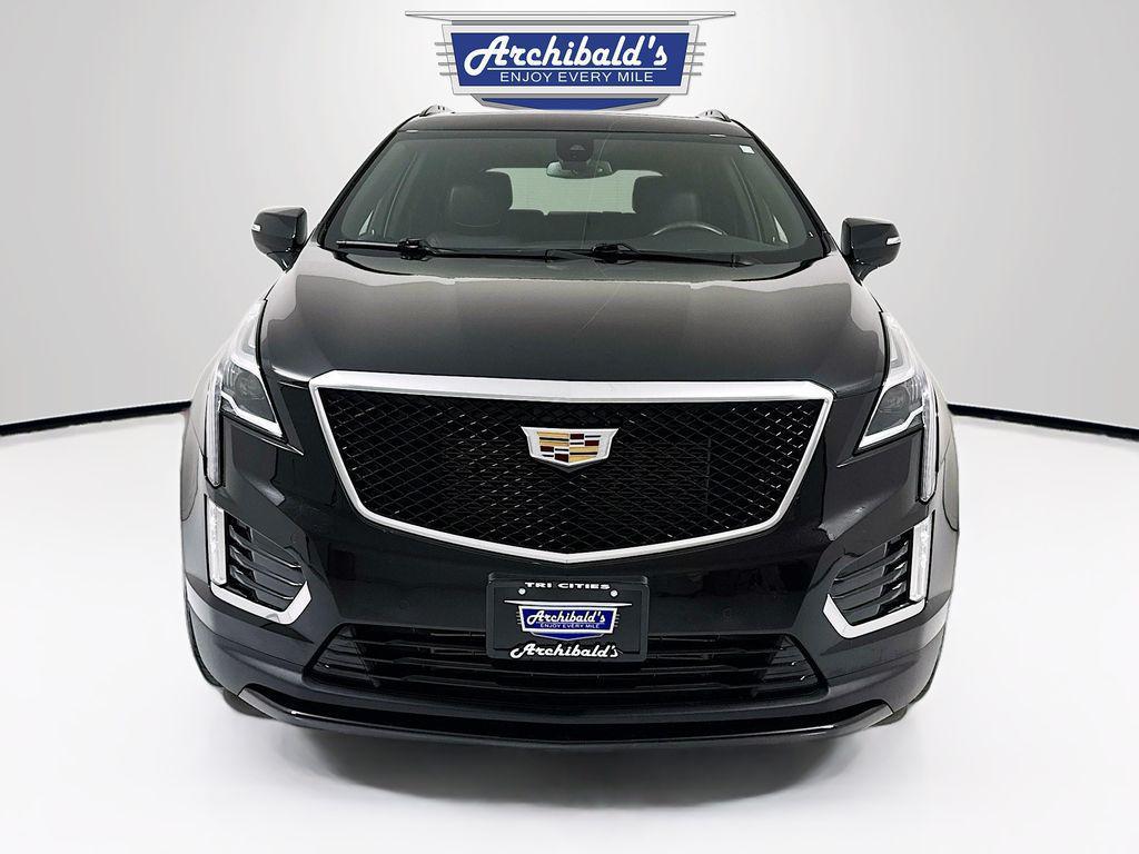 used 2022 Cadillac XT5 car, priced at $39,999