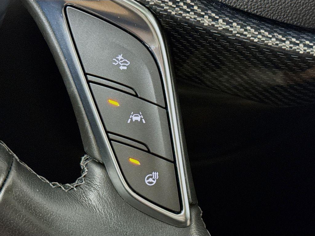 used 2022 Cadillac XT5 car, priced at $39,999