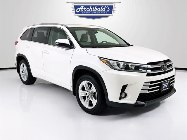 used 2018 Toyota Highlander car, priced at $30,106