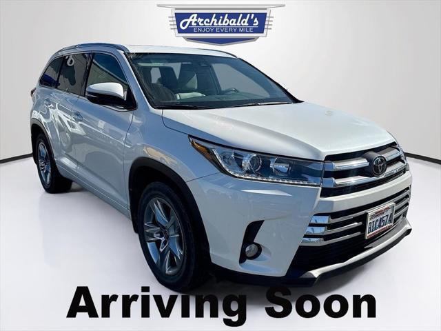 used 2018 Toyota Highlander car, priced at $30,106