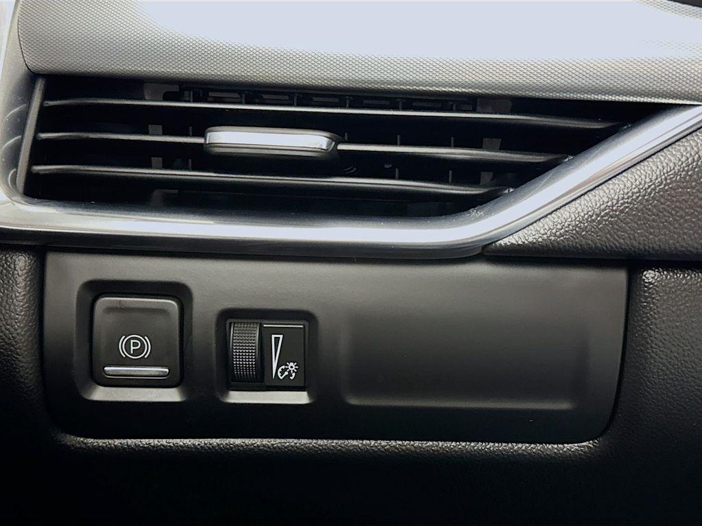 used 2021 Cadillac XT4 car, priced at $28,985