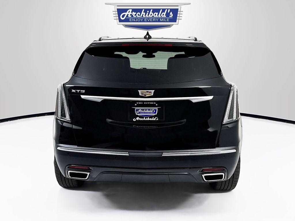 used 2024 Cadillac XT5 car, priced at $44,636