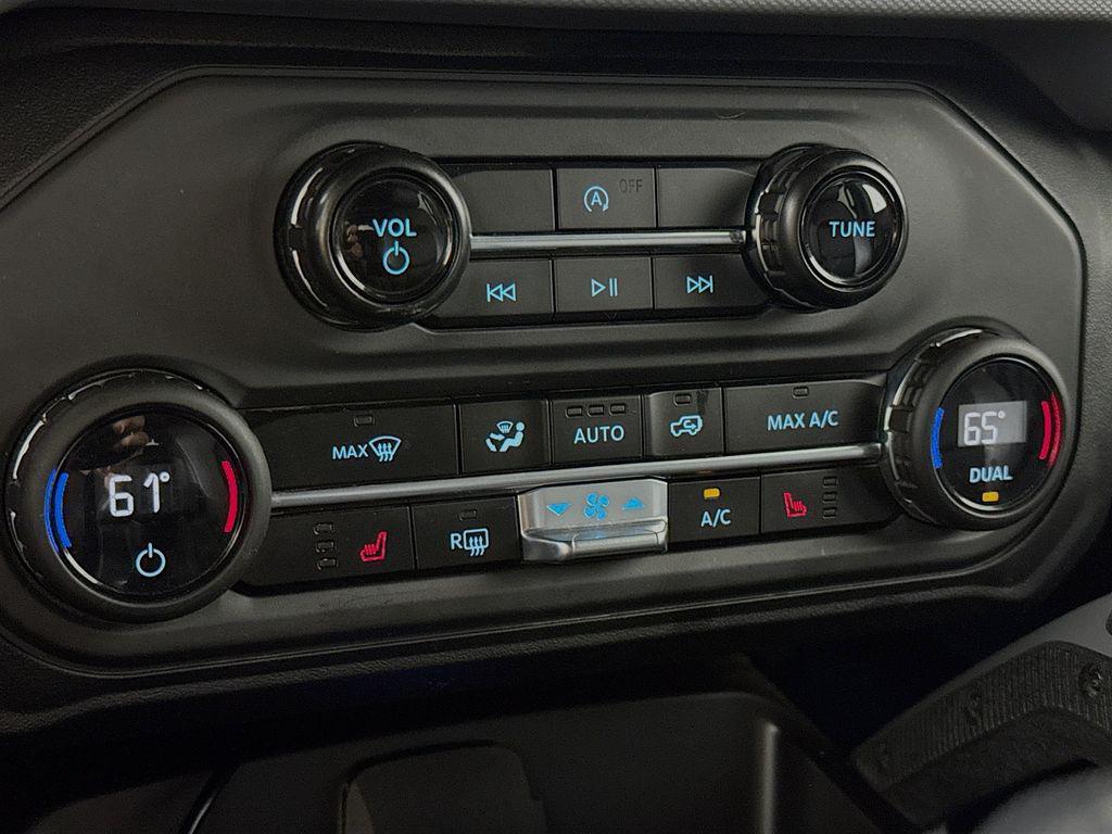 used 2024 Ford Bronco car, priced at $43,997