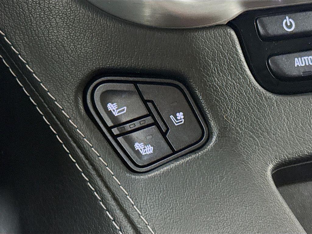 used 2017 GMC Yukon car, priced at $23,989