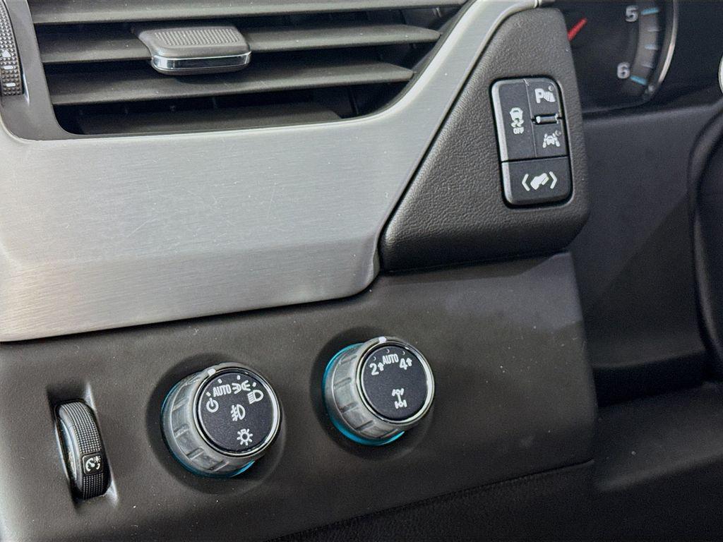 used 2017 GMC Yukon car, priced at $23,989