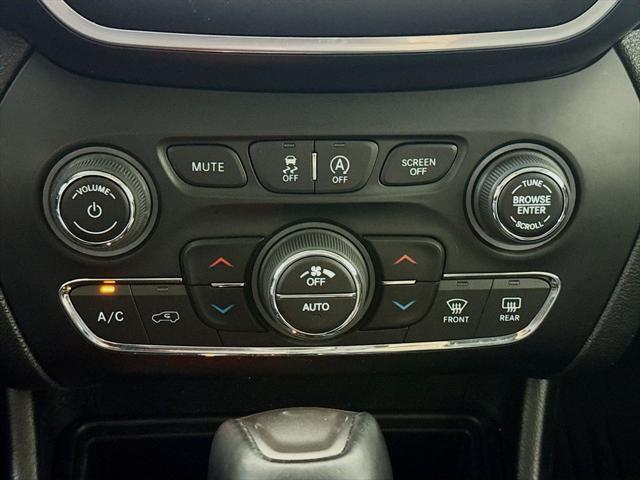 used 2022 Jeep Cherokee car, priced at $22,378