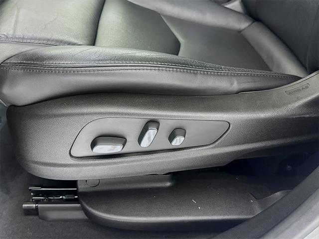 used 2018 Cadillac XT5 car, priced at $17,750