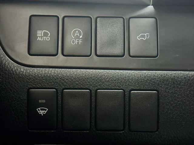 used 2019 Toyota Highlander car, priced at $29,443