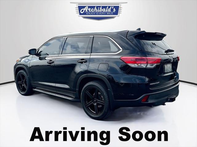 used 2019 Toyota Highlander car, priced at $29,443
