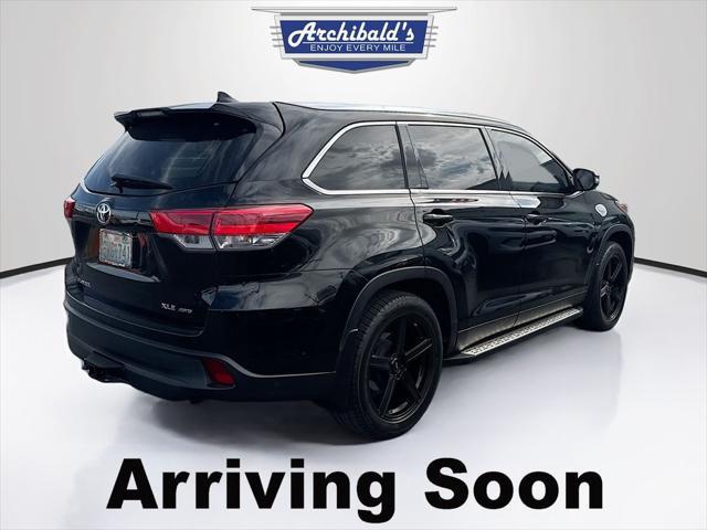 used 2019 Toyota Highlander car, priced at $29,443