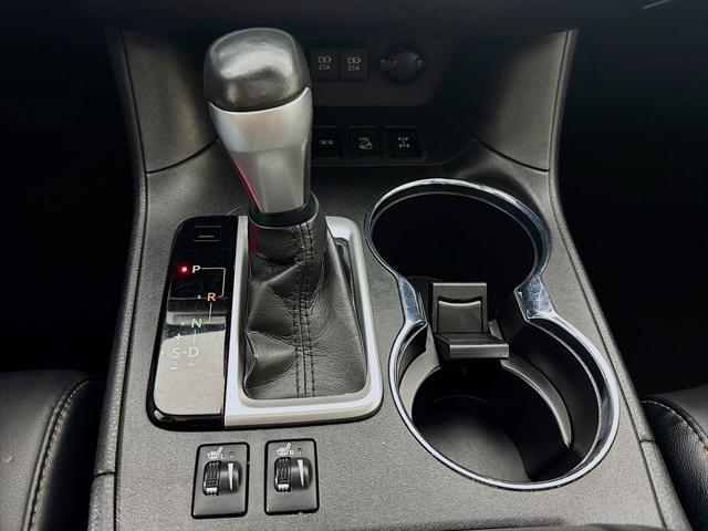 used 2019 Toyota Highlander car, priced at $29,443
