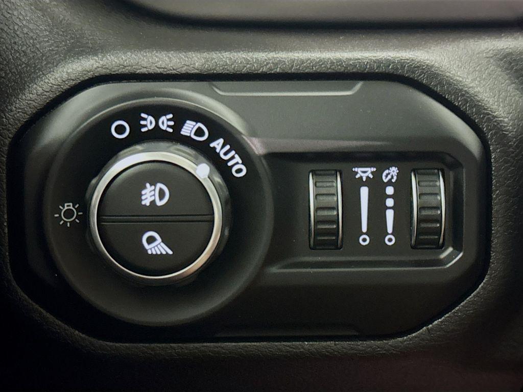 used 2020 Jeep Gladiator car, priced at $29,413