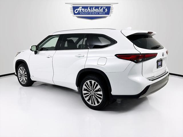 used 2023 Toyota Highlander Hybrid car, priced at $51,592