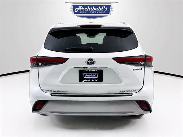 used 2023 Toyota Highlander Hybrid car, priced at $51,592