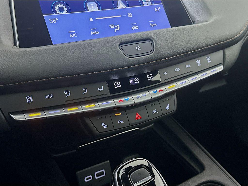 used 2023 Cadillac XT4 car, priced at $32,998