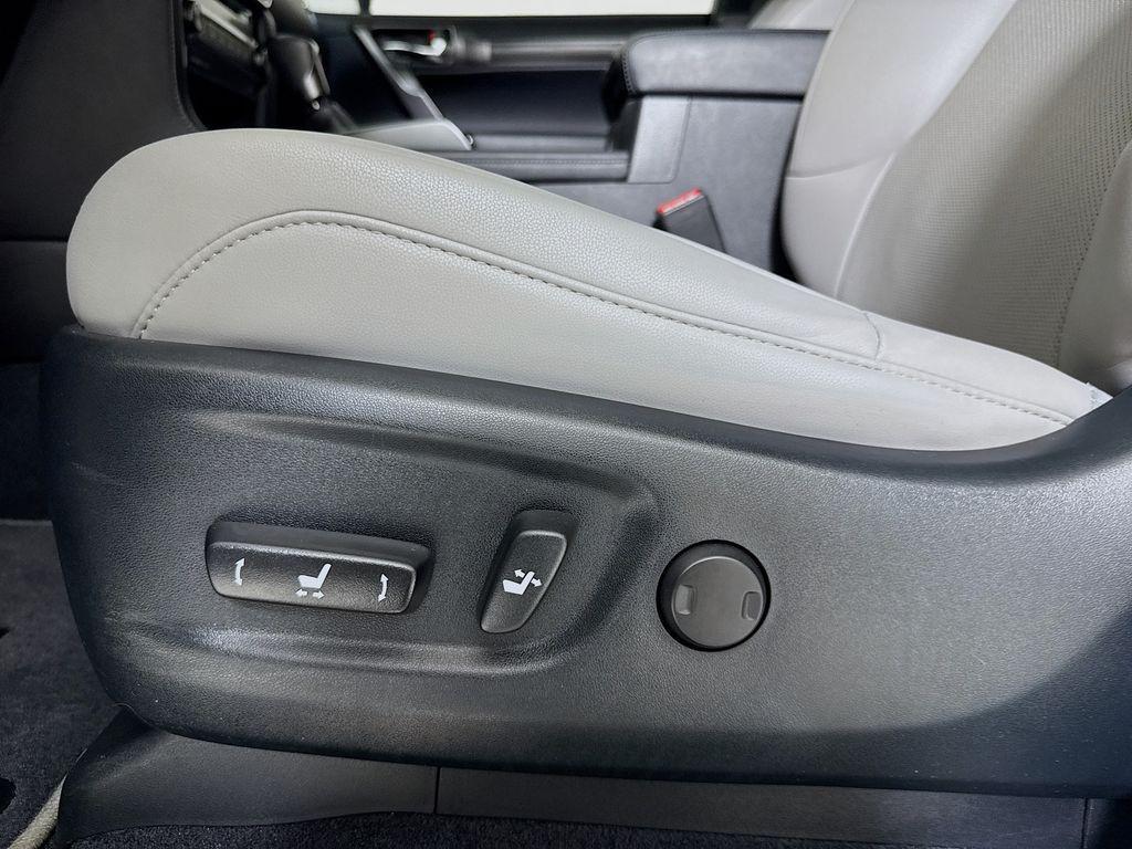 used 2023 Lexus GX 460 car, priced at $57,169