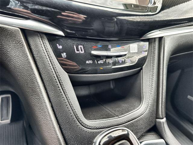 used 2020 Cadillac XT6 car, priced at $23,991