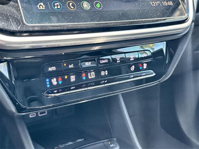used 2022 Chevrolet Bolt EUV car, priced at $23,155