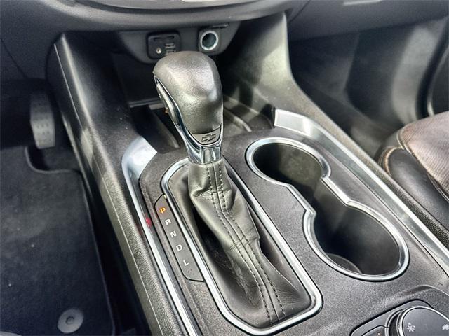 used 2022 Chevrolet Traverse car, priced at $33,047