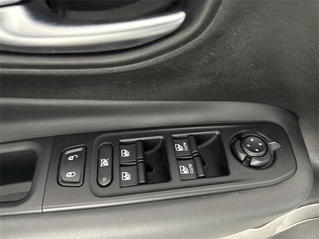 used 2021 Jeep Renegade car, priced at $20,119
