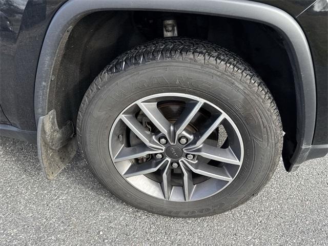 used 2020 Jeep Grand Cherokee car, priced at $20,882