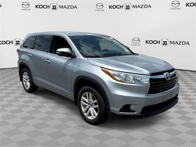 used 2016 Toyota Highlander car, priced at $15,995