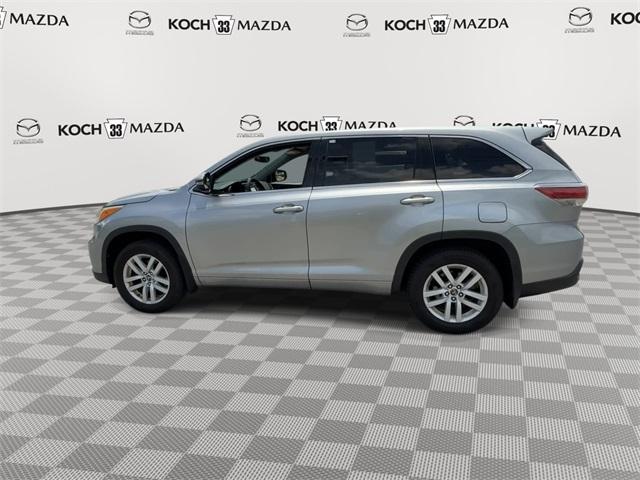used 2016 Toyota Highlander car, priced at $15,532