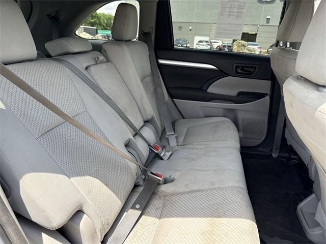 used 2016 Toyota Highlander car, priced at $15,532