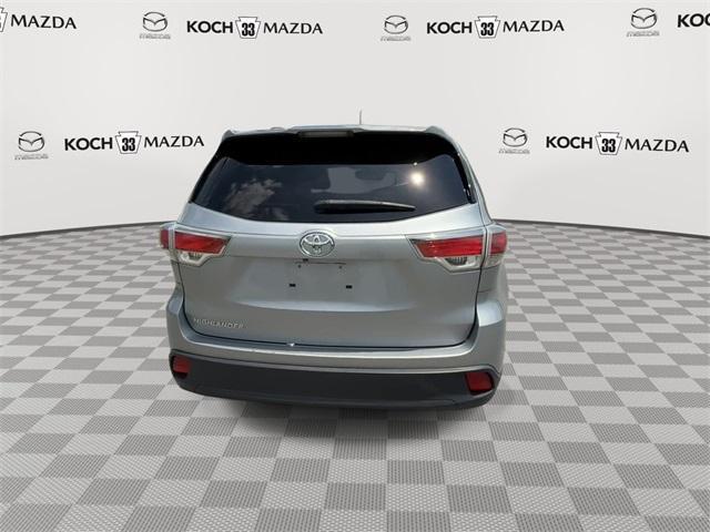 used 2016 Toyota Highlander car, priced at $15,532