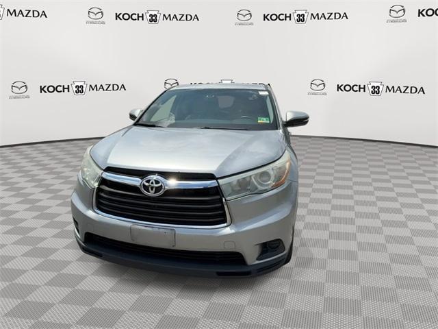 used 2016 Toyota Highlander car, priced at $15,532
