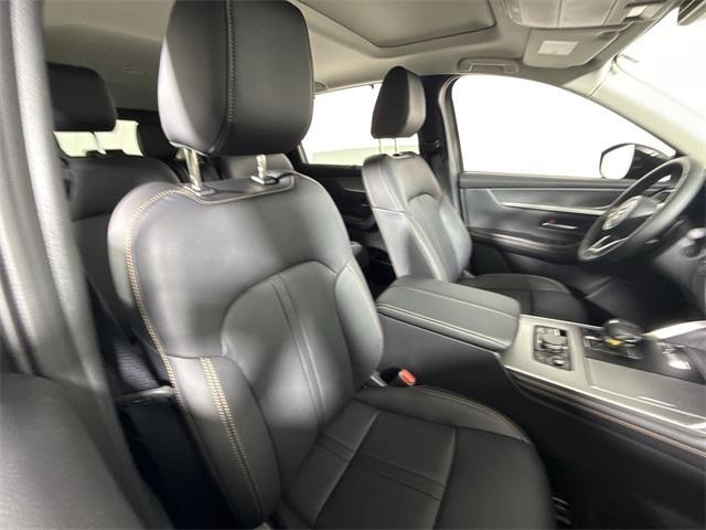 new 2025 Mazda CX-90 car, priced at $41,900