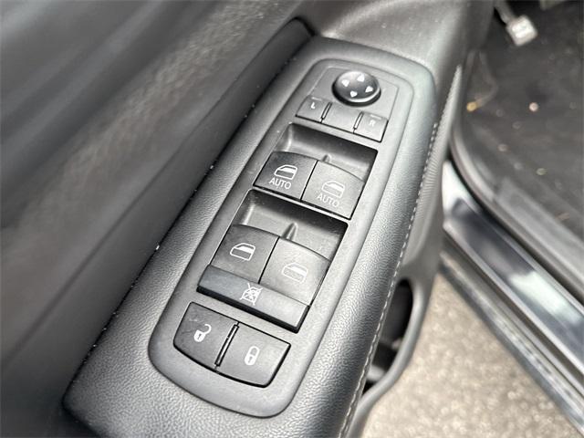 used 2020 Jeep Grand Cherokee car, priced at $22,558