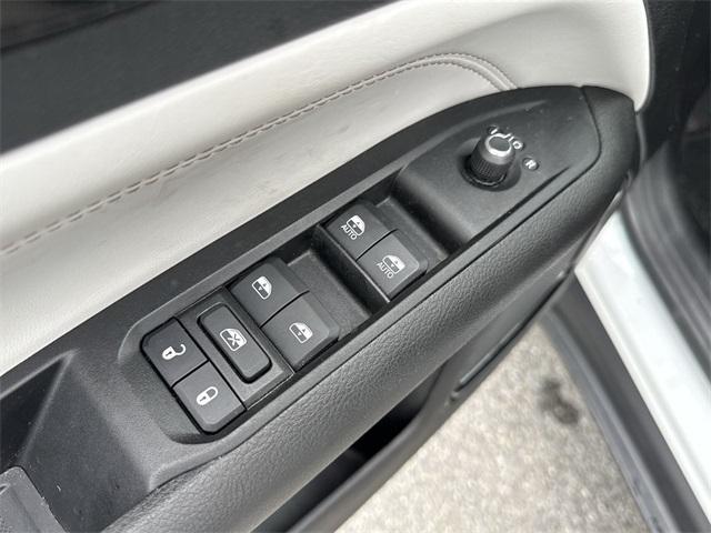 used 2022 Jeep Compass car, priced at $24,913
