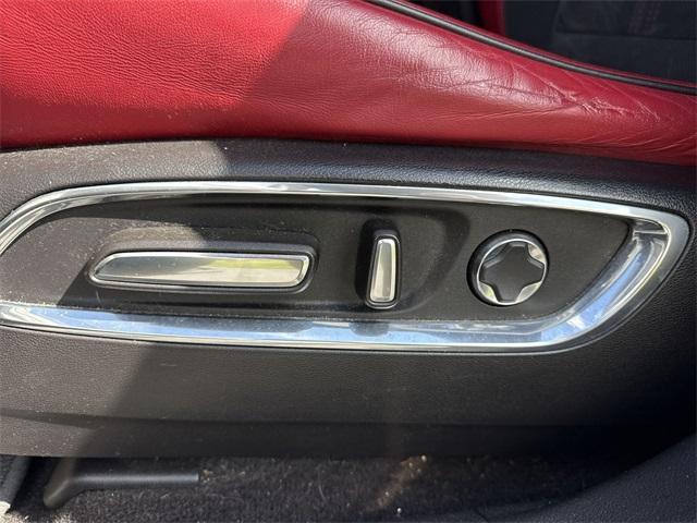used 2020 Acura MDX car, priced at $28,587
