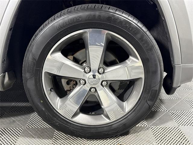 used 2015 Jeep Grand Cherokee car, priced at $13,216