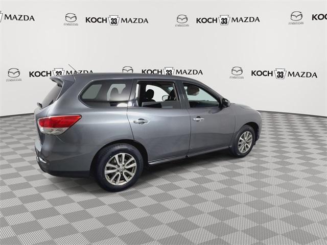 used 2015 Nissan Pathfinder car, priced at $9,469