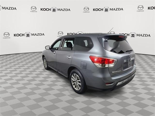 used 2015 Nissan Pathfinder car, priced at $9,469