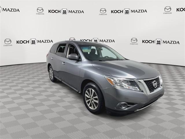 used 2015 Nissan Pathfinder car, priced at $9,469