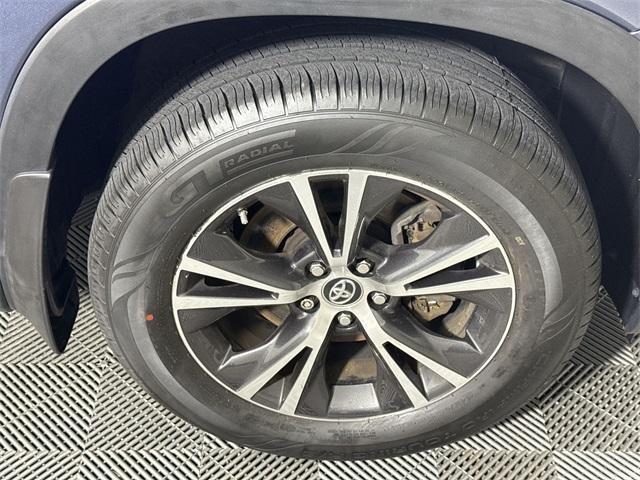 used 2019 Toyota Highlander car, priced at $21,173