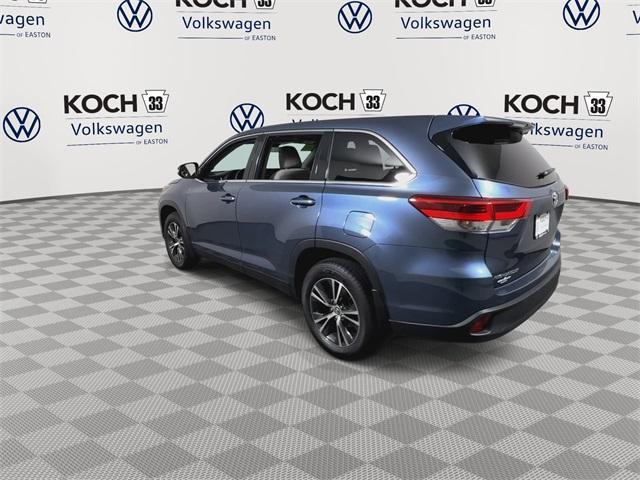 used 2019 Toyota Highlander car, priced at $21,173
