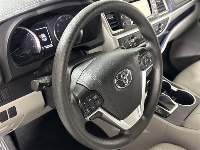 used 2019 Toyota Highlander car, priced at $21,173