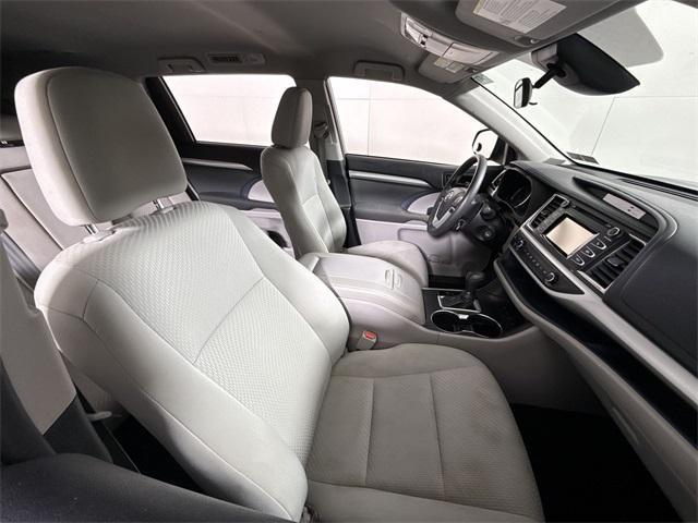 used 2019 Toyota Highlander car, priced at $21,173