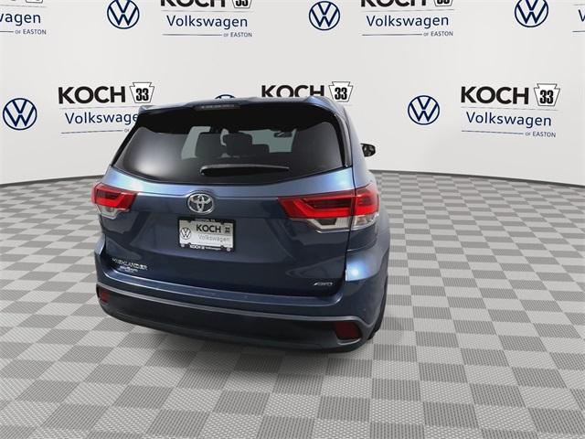 used 2019 Toyota Highlander car, priced at $21,173