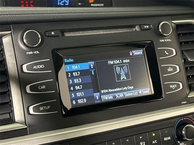 used 2019 Toyota Highlander car, priced at $21,173