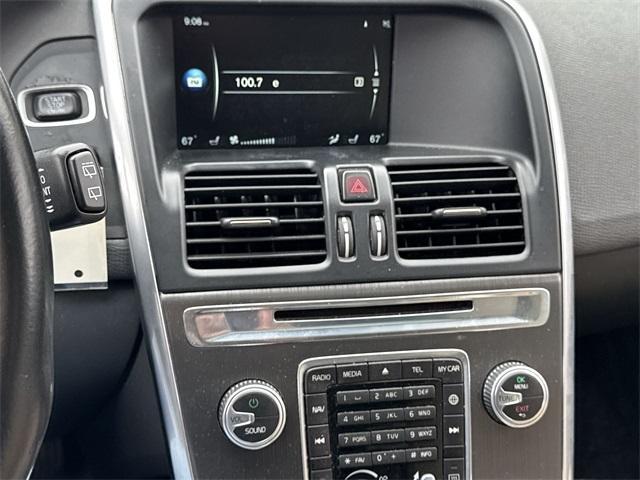 used 2016 Volvo XC60 car, priced at $9,713